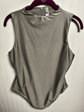 Skims Sleek Bodysuit Gray Bodysuit Size XL NWT